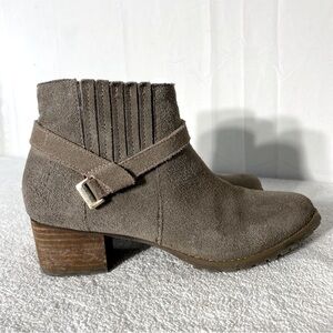 Crown Vintage Tan Beige Suede Ankle Boots Booties 7.5